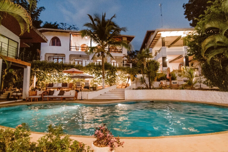 Casas Kismet Pool & Rooms